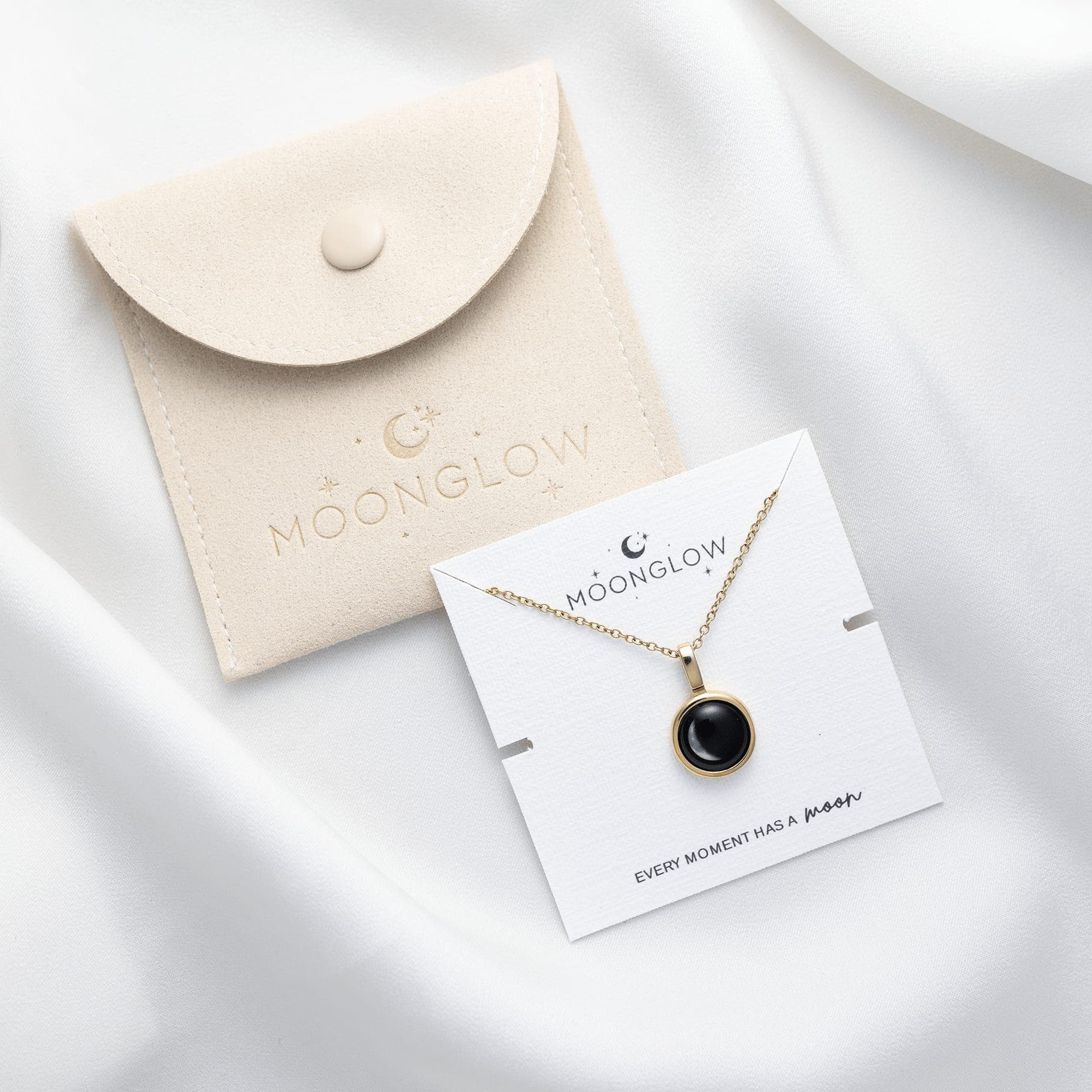 Classic Necklace With Black Crystal